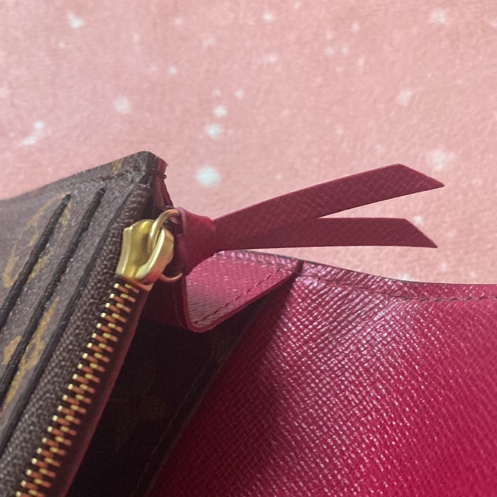 Louis Vuitton Emilie Wallet - Picture 6 of 11